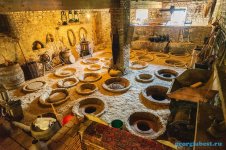 1682021166_turizm-pibig-info-p-vinnii-zavod-v-kakhetii-turizm-pinterest-62.jpg